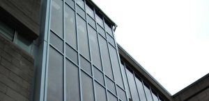 Aluminium curtain walling